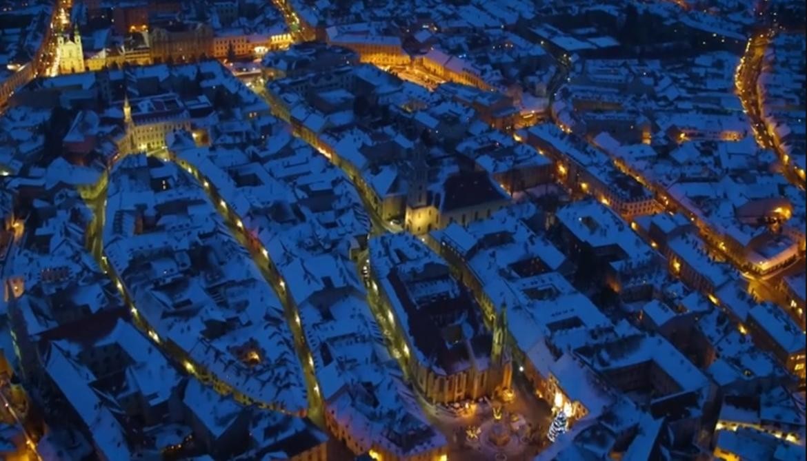 Soproni advent a magasból – videó