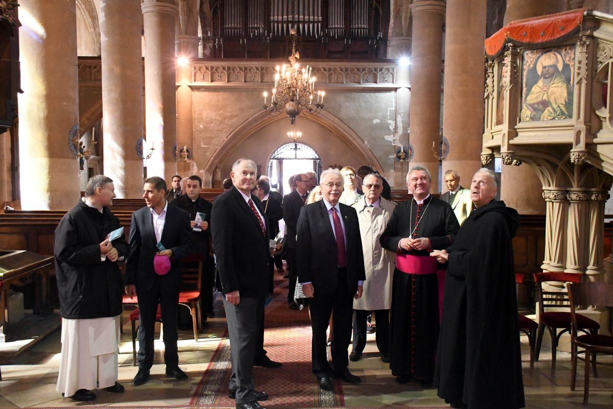 Sajtótájékoztatón jelentették be Sopron, illetve az egyházmegye vezetői a Szent Mihály-templom felújítását Fotó: Pluzsik Tamás